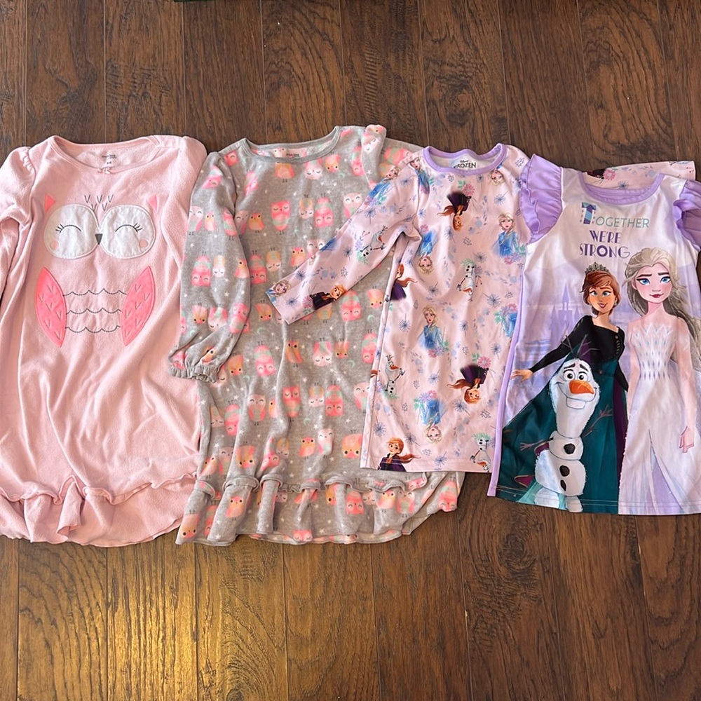 Girls nightgowns, size 4